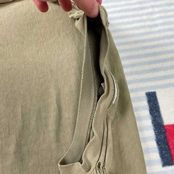 Vintage distressed Nike embroidered swoosh tan short sleeve tee shirt - Picture 12 of 16